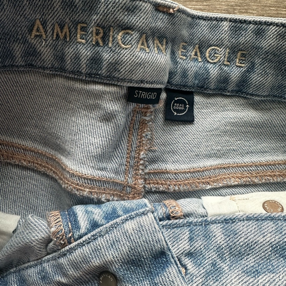 American Eagle Outfitters Distressed Mom Jeans - Picture 2 of 4